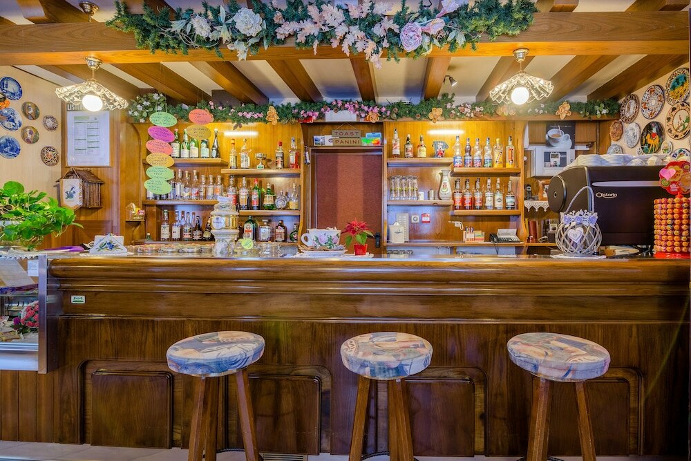 Фото Albergo Genzianella