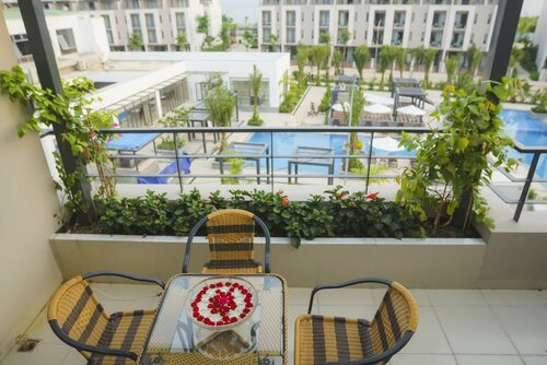 Гостиница Ruby Hotel в Халонге