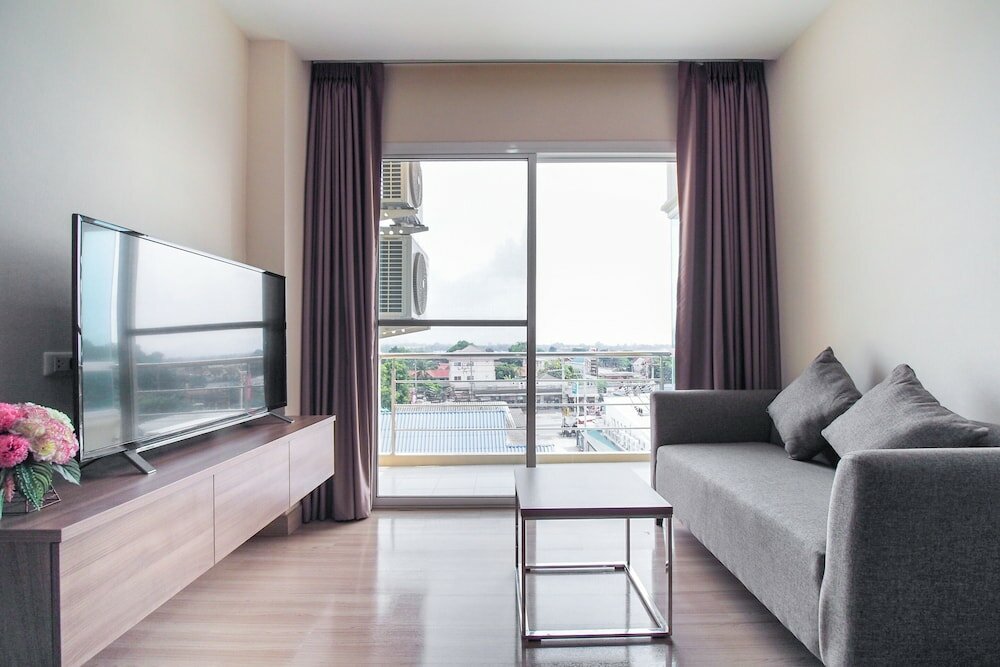 Фото Sriracha Biz Residence