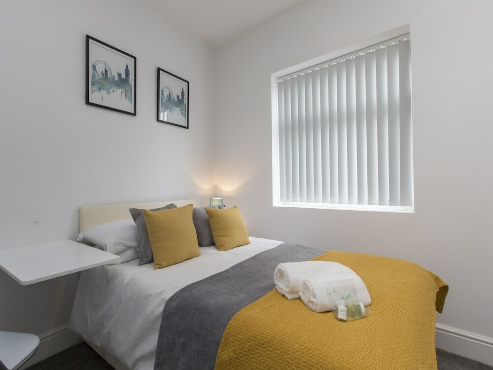 Фото Townhouse Plus @ 40 West St