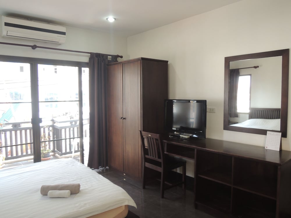 Фото Faa Apartment