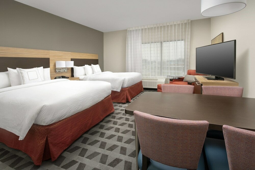 Фото TownePlace Suites by Marriott College Park