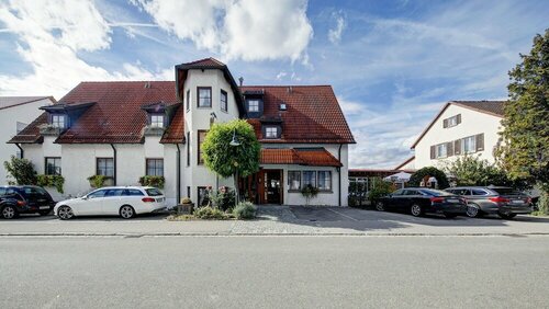 Гостиница Hotel Bauer Großbettlingen