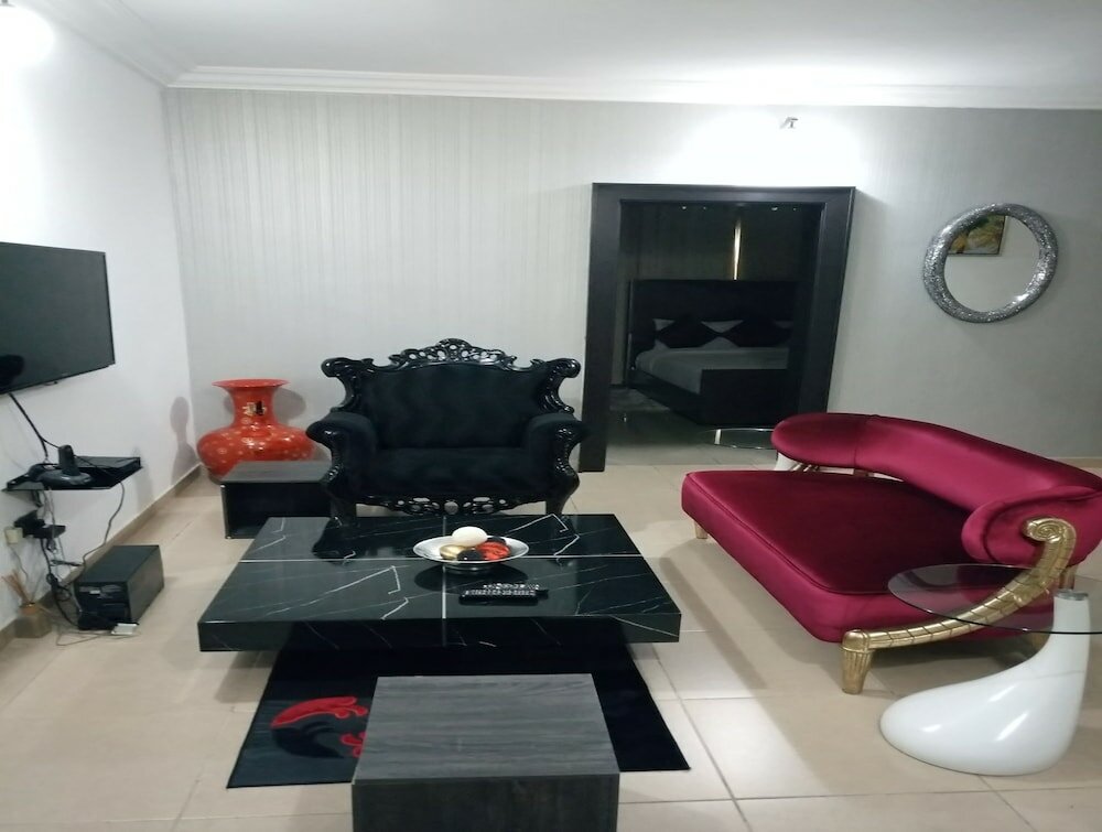 Фото The Nook Apartments