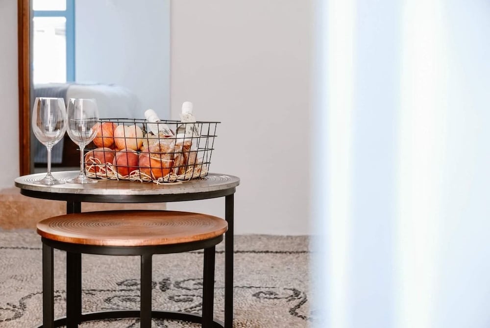 Фото Blue Jasmine Suites