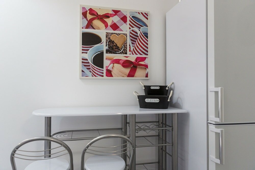 Фото Newly Renovated Stylish Urban Flat