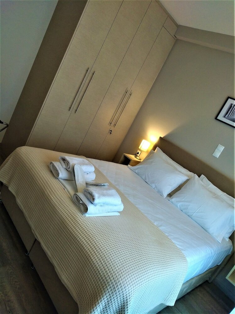 Фото More Athens Apartment