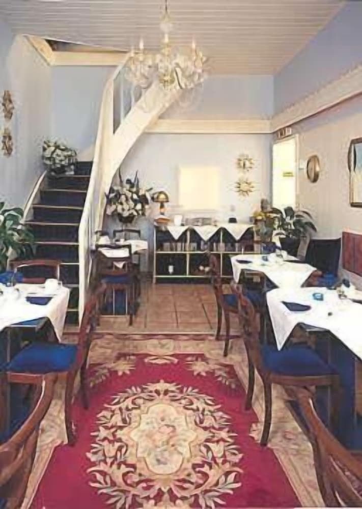 Фото Hotel Garni Frankfurt