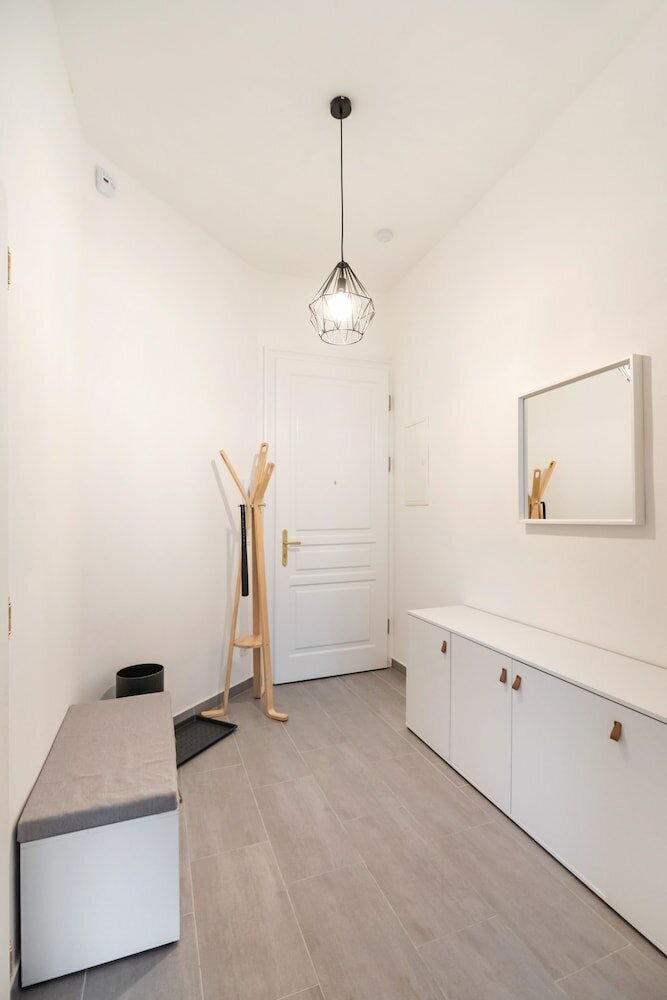 Фото Cozy new stylish 15 min to the center