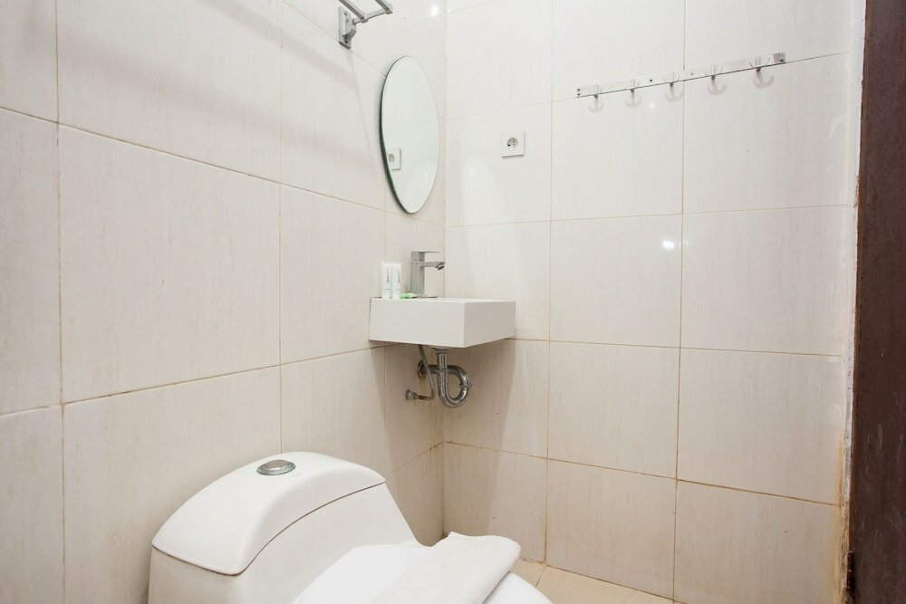 Фото RedDoorz near Marvell City Mall