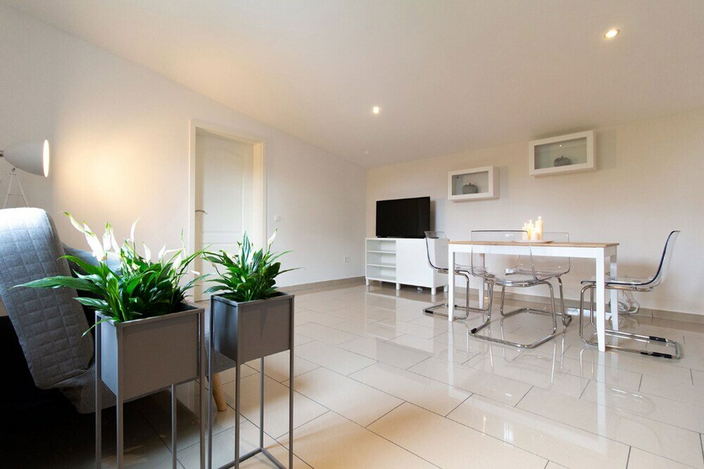 Фото T & T Suites Raunheim