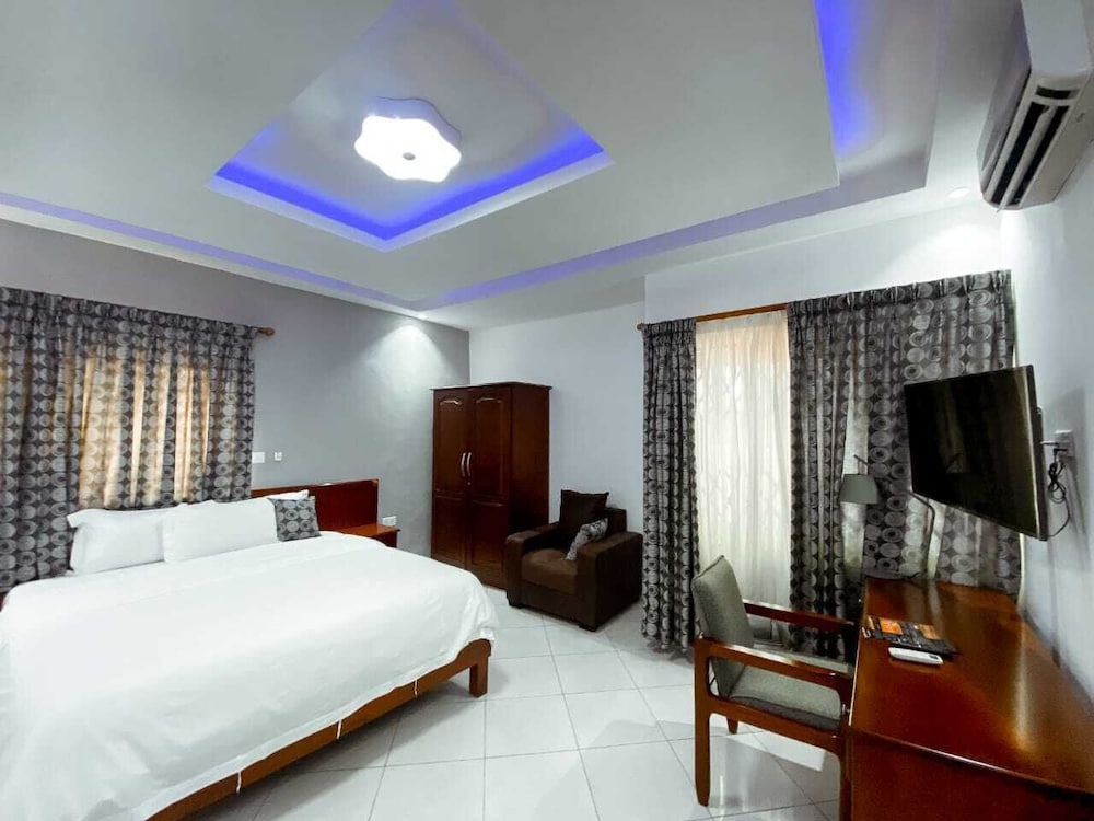 Фото Cocktail and Dreams Hotel