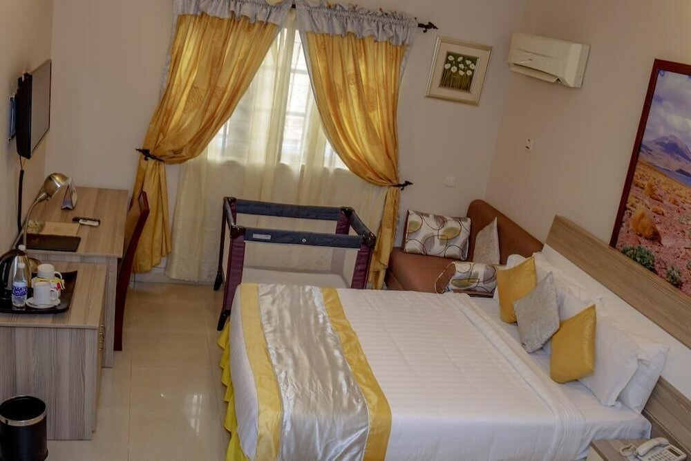 Фото Apartment Royale Hotel and Suite