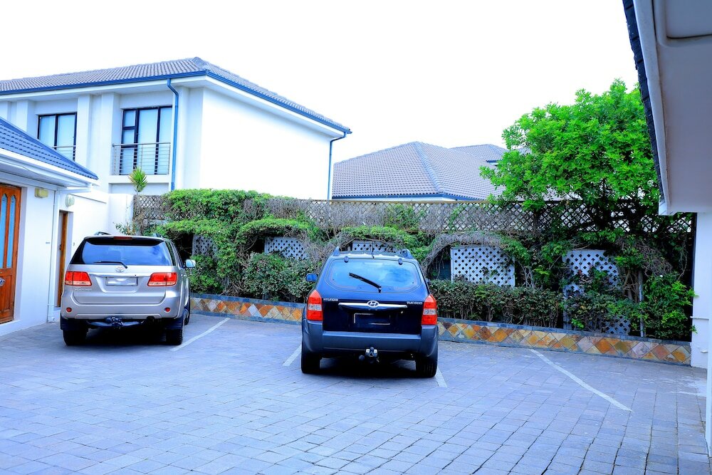 Фото King's Tide Boutique Hotel