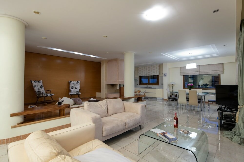 Фото Amaltheia Villa