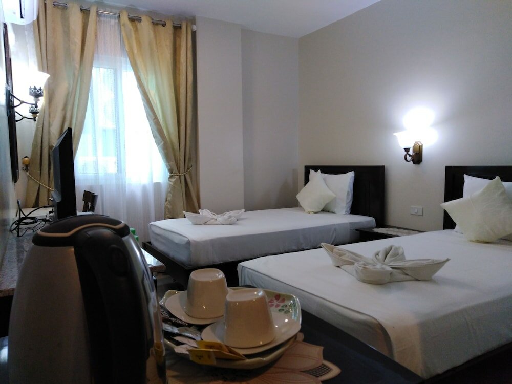 Фото Venezia Suites Hotel