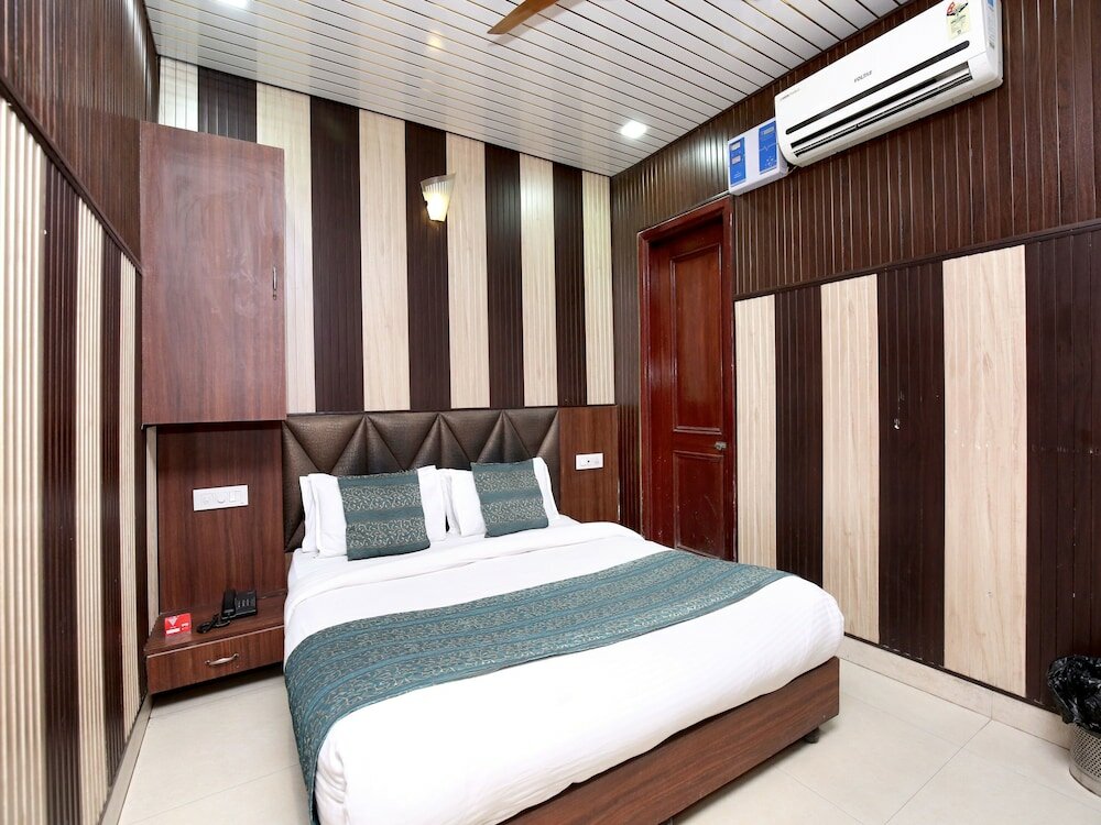 Фото Oyo 14515 Hotel Paras Regency