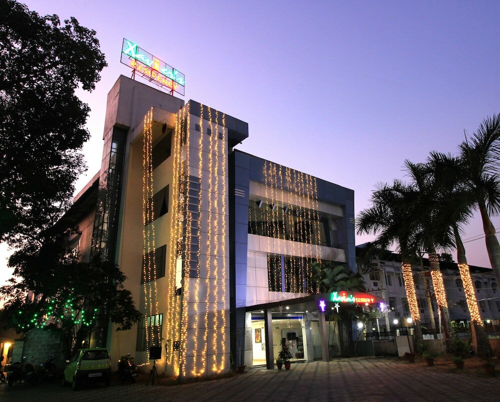 Фото отеля 1