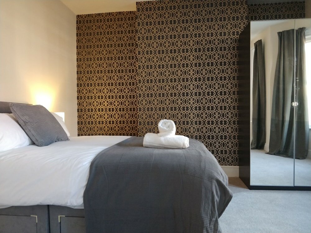 Фото Lyndhurst House