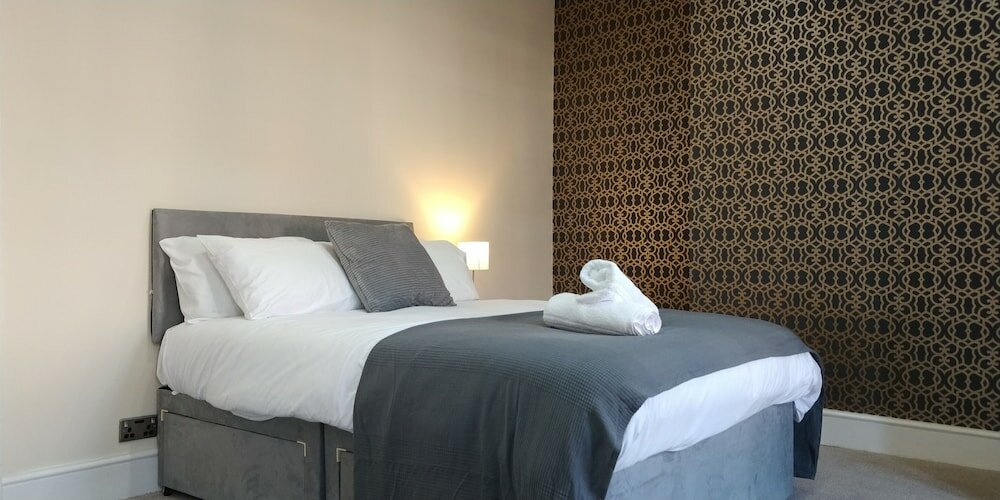 Фото Lyndhurst House