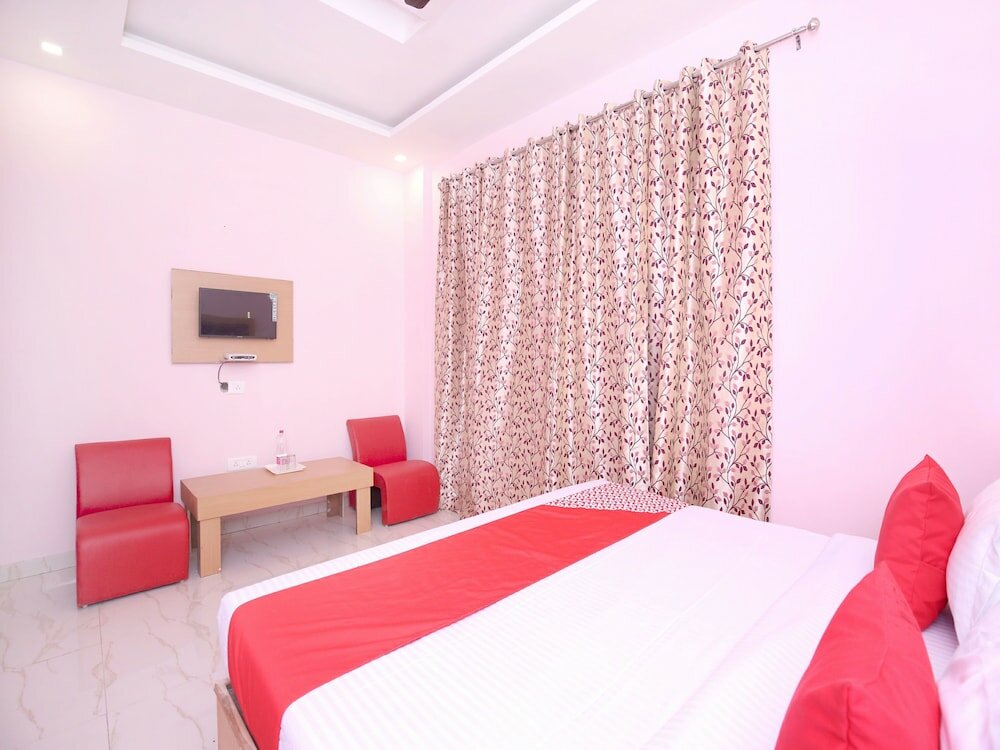 Фото Oyo 13119 Hotel Skydeep