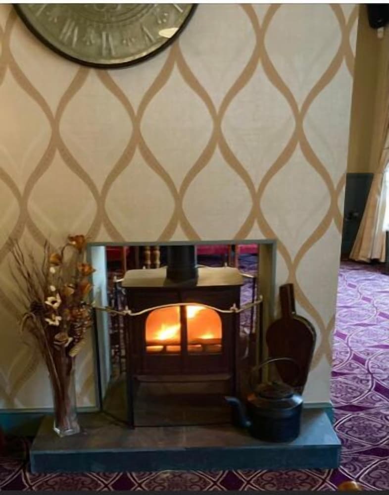 Фото Crown and Anchor