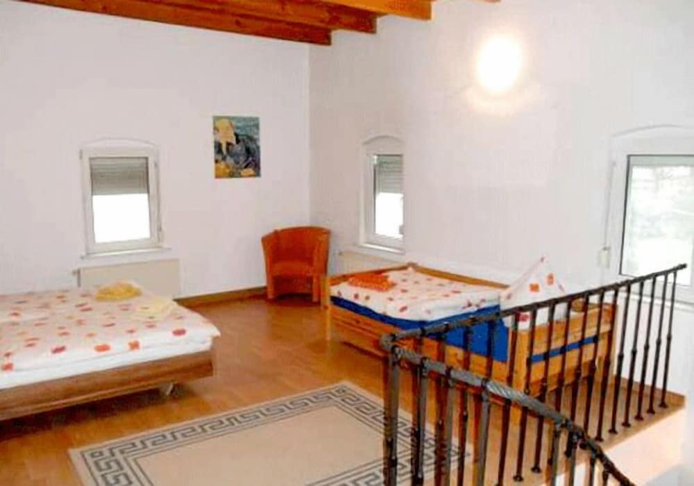 Фото Apartment-FeWo Dresden-Briesnitz