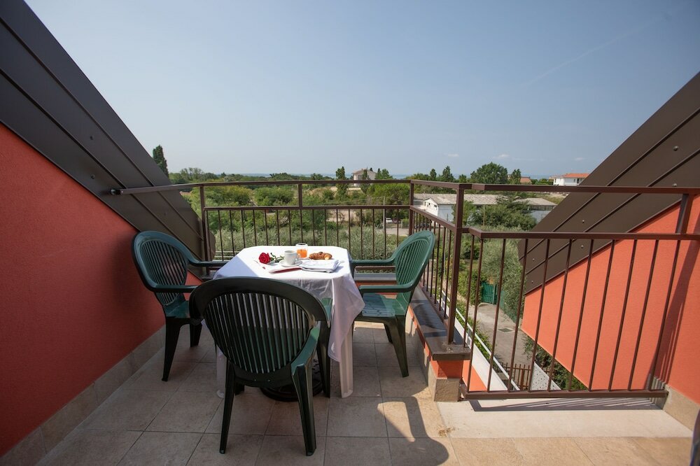 Фото Holidays Residence