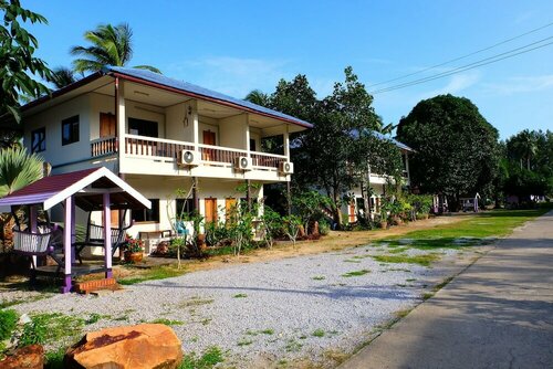 Roong Arun Resort