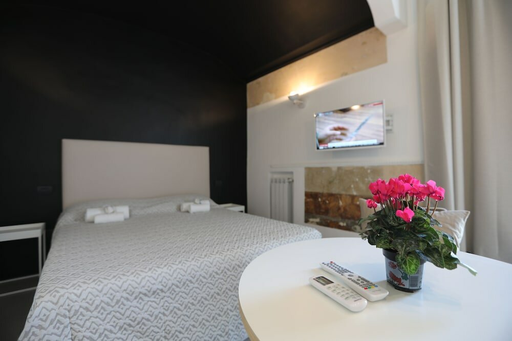 Фото The Station Napoli B&B