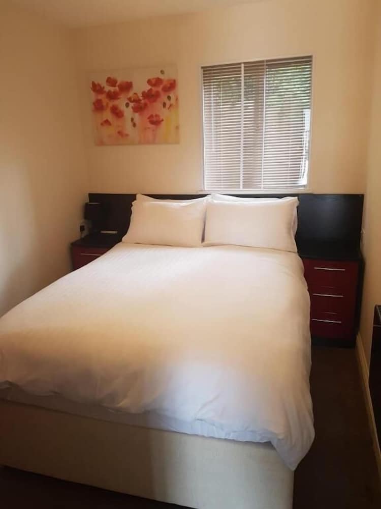 Фото The Old Bell Hotel