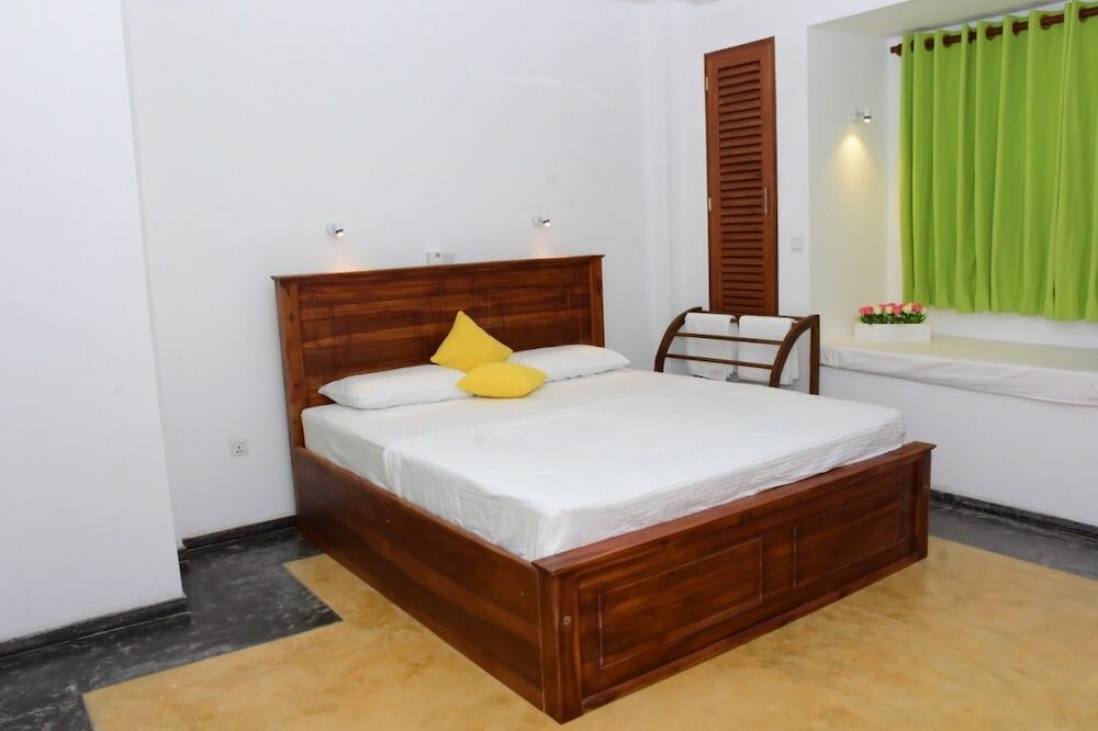 Фото Villa Blue Water Hikkaduwa