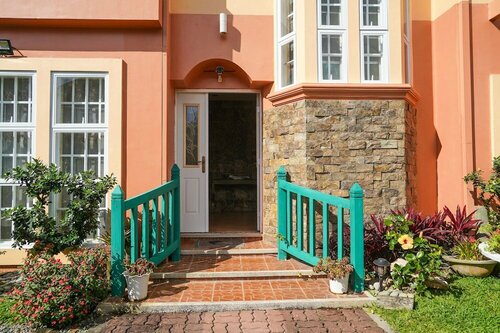 Гостиница Charming Tagaytay Vacation Home в Провинции Кавите