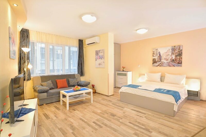 Гостиница Central Studio 2 в Бургасе