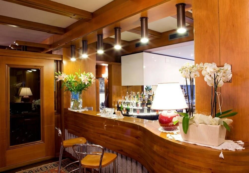 Фото Olympic Royal