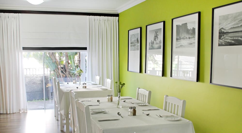 Фото Silver Oaks Boutique Hotel