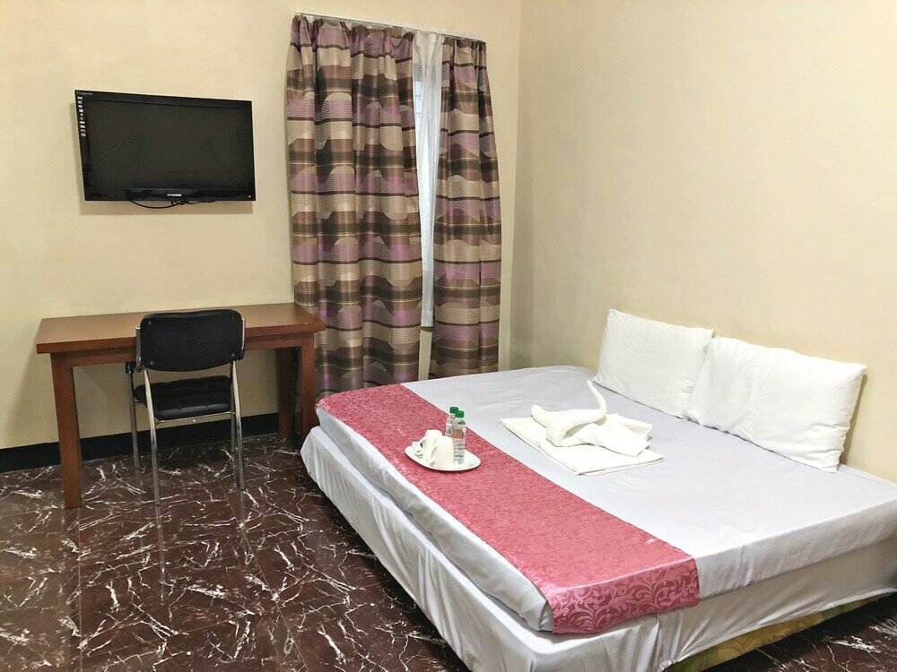 Фото Knights Ko Suites