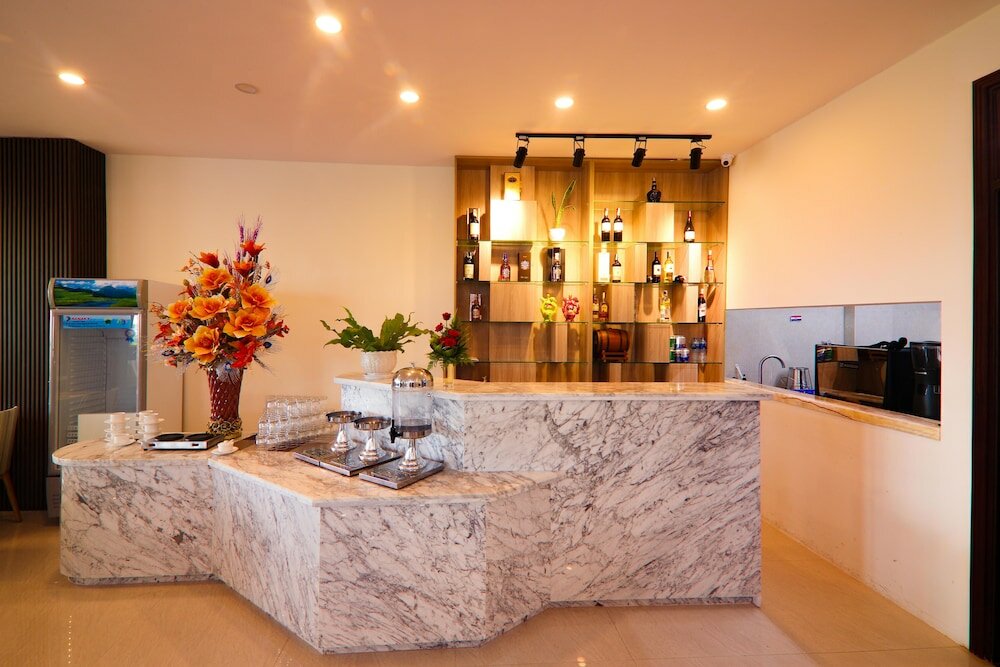 Фото Lake View Hotel