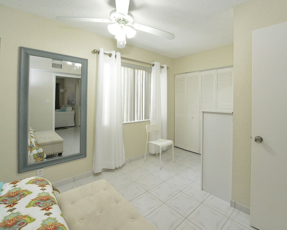 Фото Hollywood by the Sea Hotel