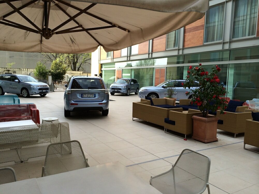 Фото DoubleTree by Hilton Milan