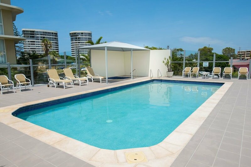 Гостиница Beachcomber International Resort