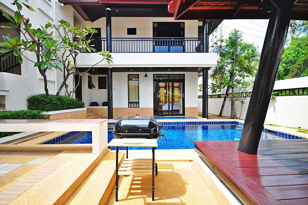 Фото Punnapha Pool Villa Pattaya