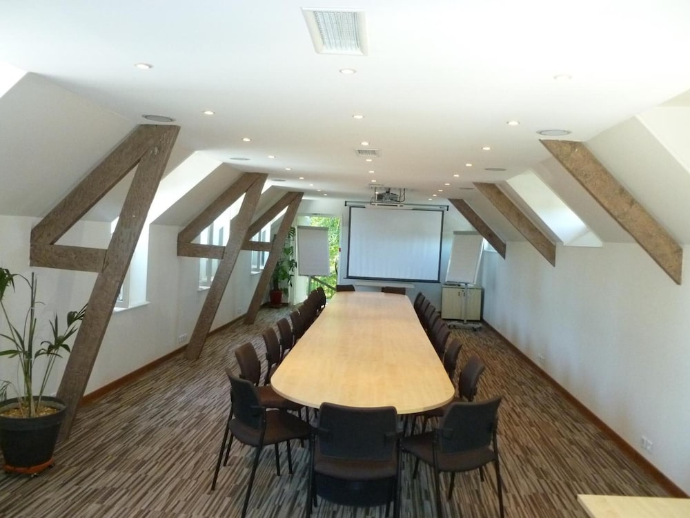 Фото Hostellerie Du Royal Lieu