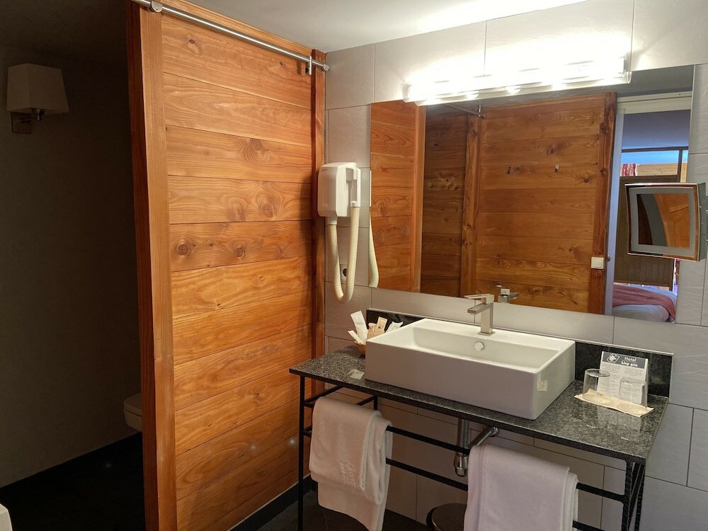 Фото Hotel Llop Gris