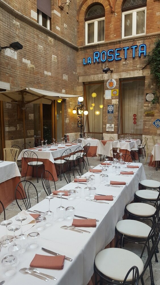 Фото Albergo Ristorante La Rosetta