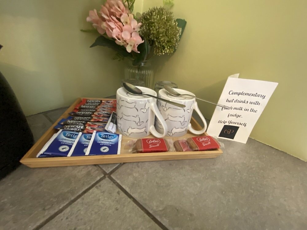 Фото Grosvenor Place Guest House