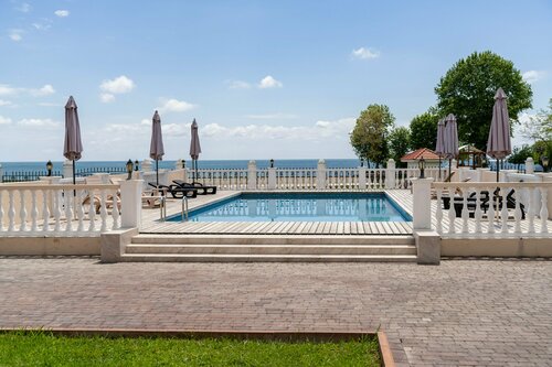 Внешний вид отеля Грейс Фаорс в Гудауте, фото 3