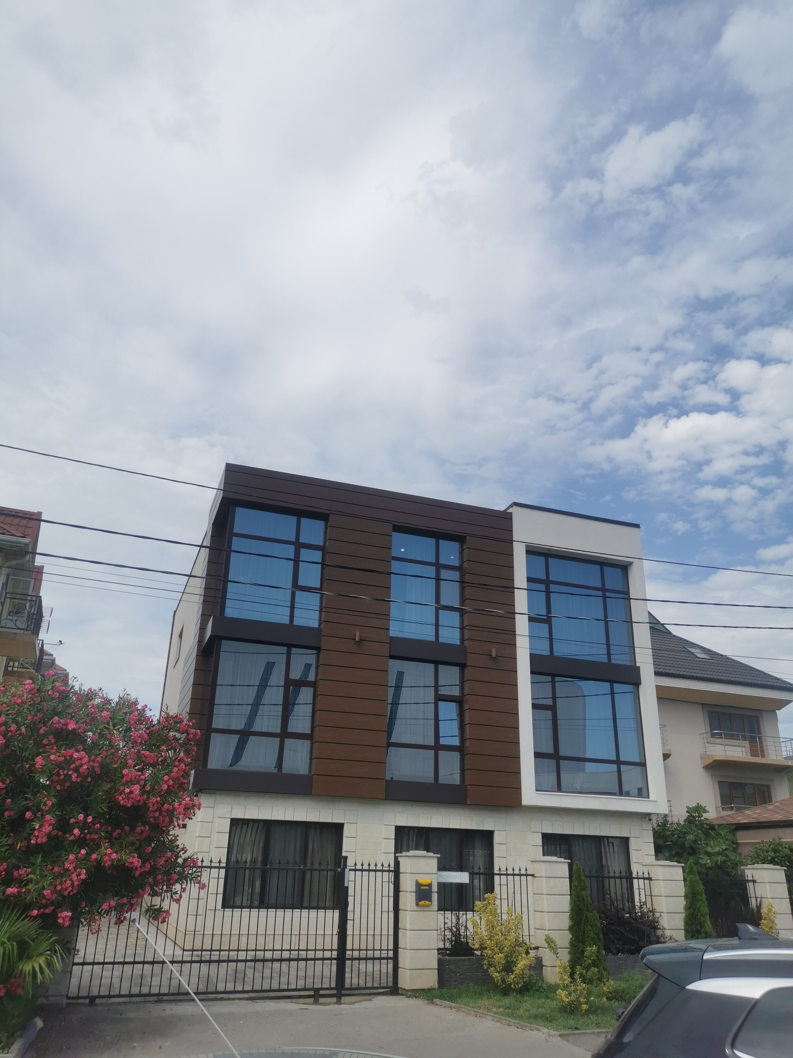 Фото SubTropical