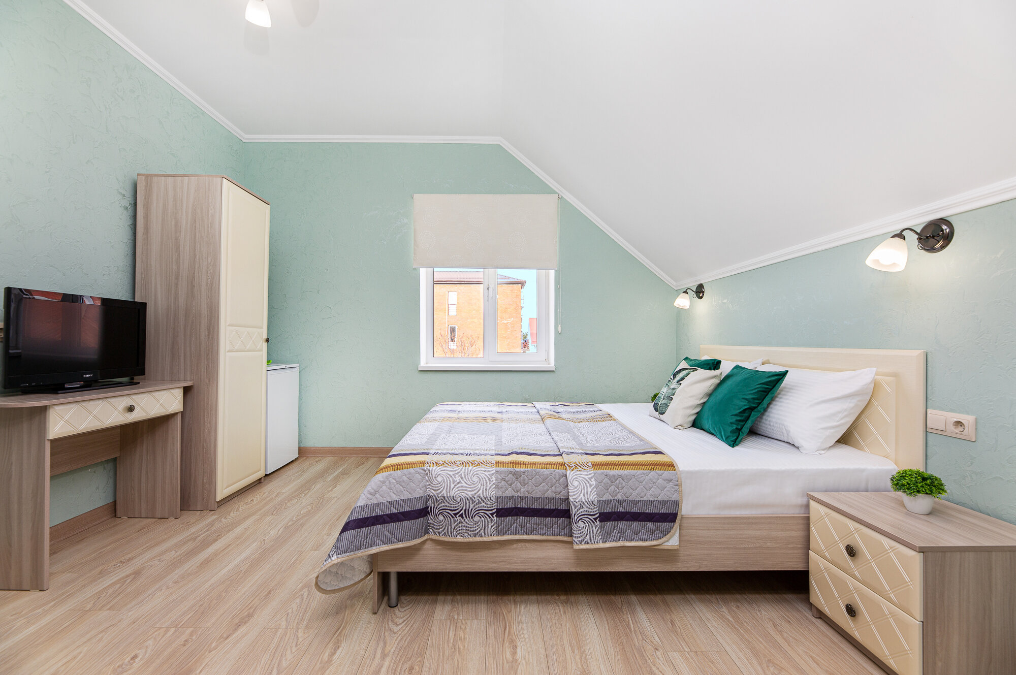 Фото Дворик на Владимирской