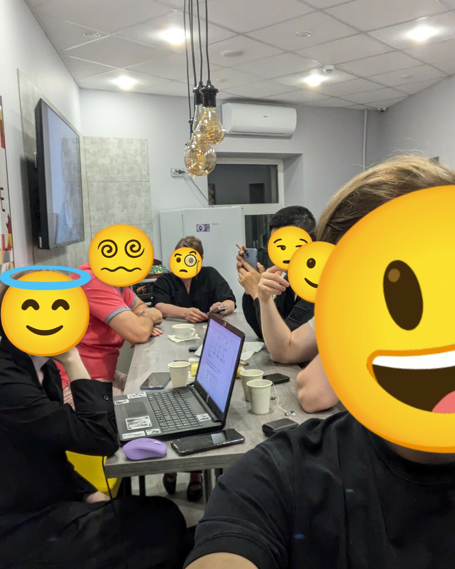 Фото В центре